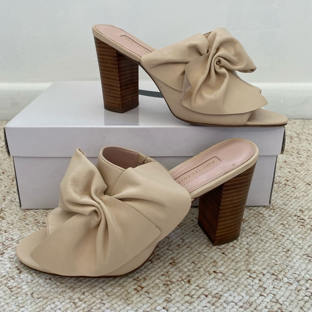 Beige open toe